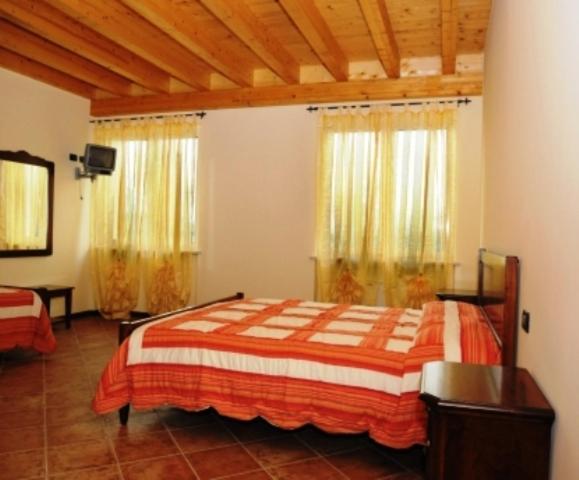 Agriturismo Parco Del Chiese Bedizzole Стая снимка